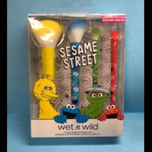 Wet n Wild Sesame Street 4pc Makeup brush set *New*